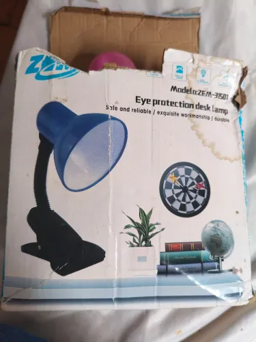 Vendo luminária articulável rosa bivolt