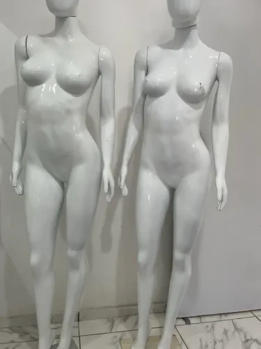 Manequins 2