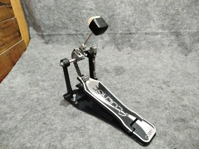 Pedal Odery Fluence em Bom Estado
