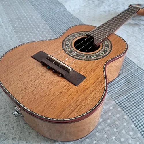 Cavaquinho de Cedro Luthier luiz 