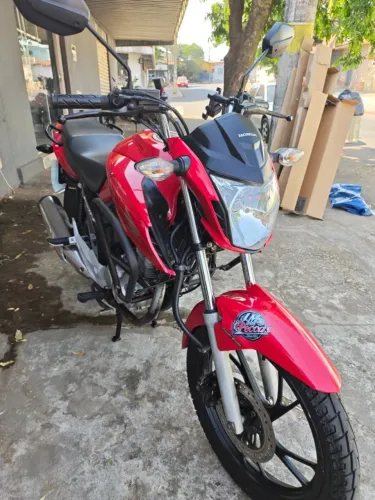 VENDO HONDA CG 160 FAN - TODA REVISADA