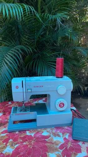 Máquina de Costura Singer Facilite Pro