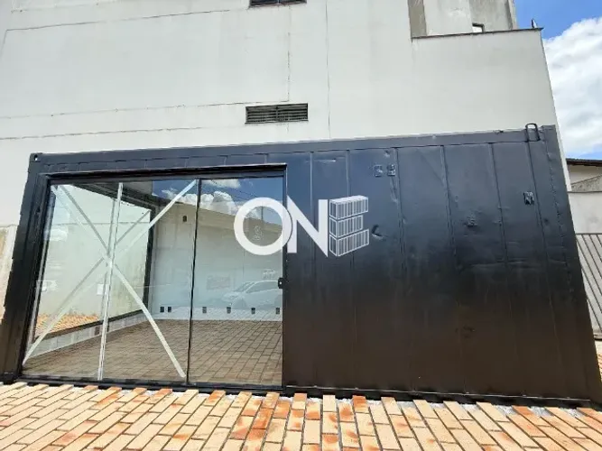 Container comercial pronto em tempo recorde