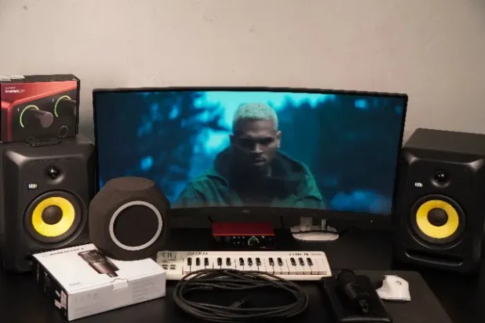 Kit Home studio