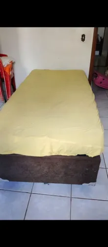 Alugo quarto para mulheres
