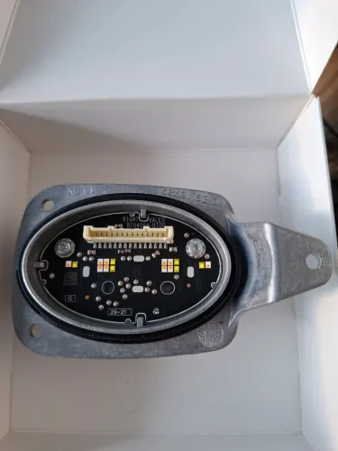 Reator led do farol xc40 volvo lado direito 