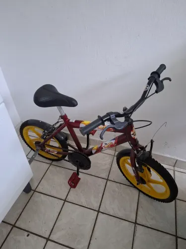Bicicleta Hot wheels infantil 