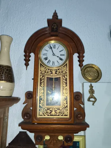 Relógio insônia antigo funcionando perfeitamente