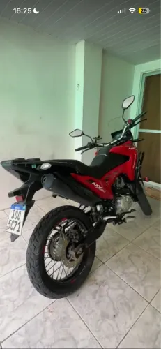 Moto AVELLOZ az160cc xtreme