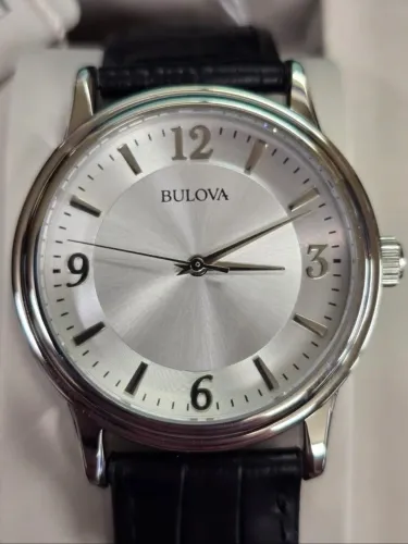 <br>Relógio de pulso UNISEX Bulova Corporate Collection 38mm<br>modelo 96A28