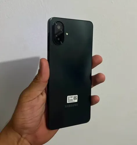 A7 celular novinho