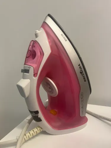 Ferro de Passar a Vapor Britânia BFV210R 220V - Rosa