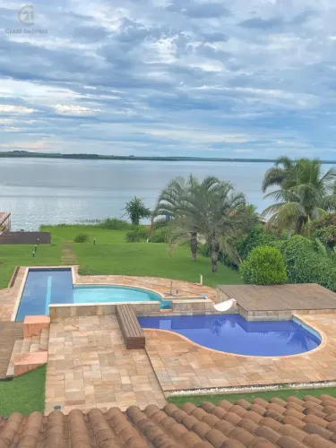 Casa à venda em Primeiro de Maio, Centro, com 4 suítes, com 400 m², Ilha do Sol