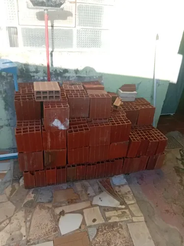 Vende se resto de construção tijolo