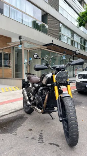 Triumph Scrambler 400x