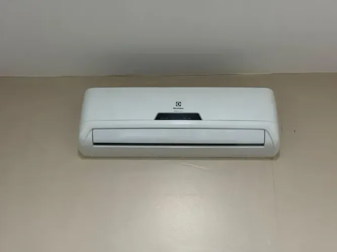 ? Ar Condicionado Split 12.000 BTUs Electrolux ?