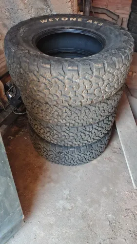 4 PNEUS 285/70/17
