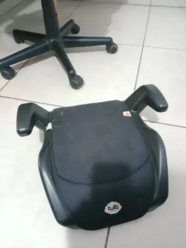 Assento elevado infantil para carro