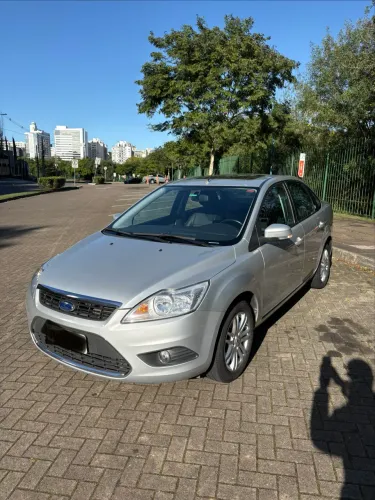 Ford Focus Ghia Sed. 2.0 16v/2.0 16V Flex AUT 2011
