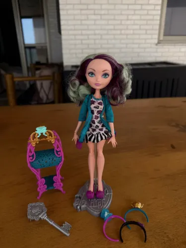 Boneca Madeline Hatter Ever After High Pijama