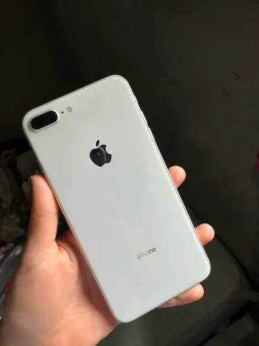 iPhone 8 Plus
