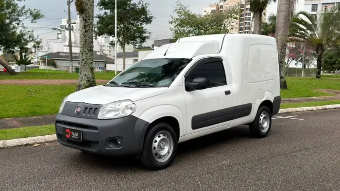 Fiat Fiorino Furgão Work. Hard 1.4 Flex 8V 2P 2017