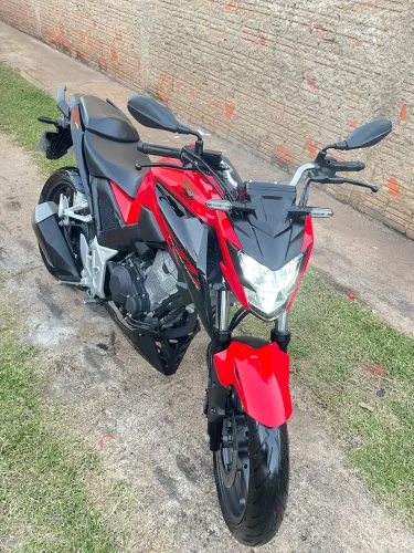 CB 300F Twister