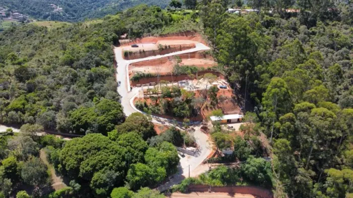 Lotes em condomínio fechado em Itaipava ? vista para a serra, clima perfeito!