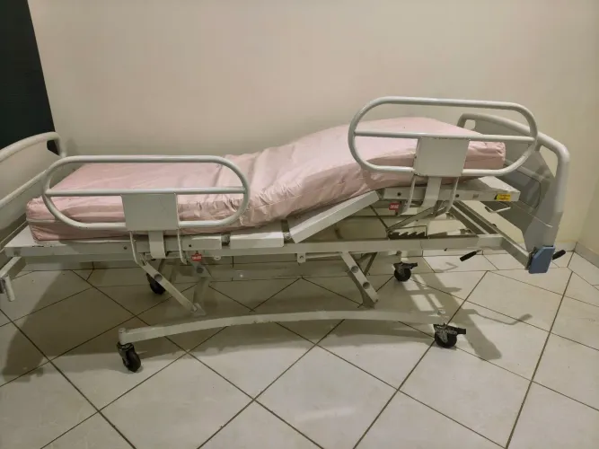 Cama hospitalar