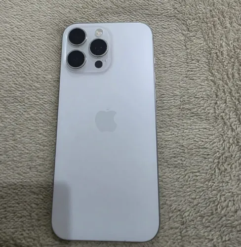 iPhone 16 pro max na garantia