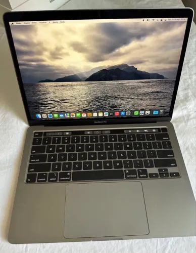 MacBook Pro i5 16GB SSD 512GB 