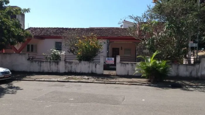 Casa com 5 dormitórios à venda, 140 m² por R$ 580.000,00 - Parque Turf Club - Campos dos G