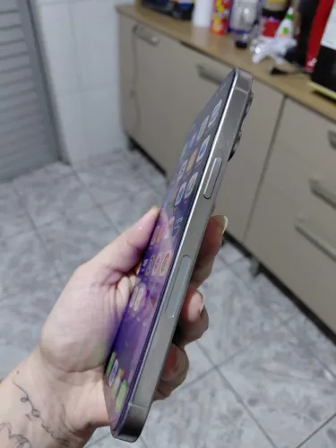 V/T Iphone 15 Pro Max 256gb