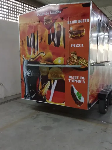 FACHADAS E PLOTAGEM PARA O COMÉRCIO.