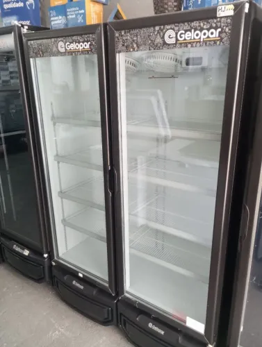 NZ. Expositor refrigerado frios e laticínios 2 portas 950 L GELOPAR