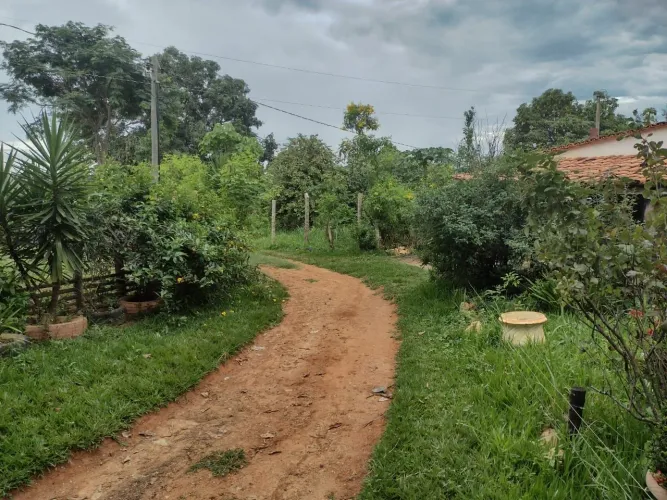 * SEU REFÚGIO RURAL TE ESPERA EM CURVELO - MG!