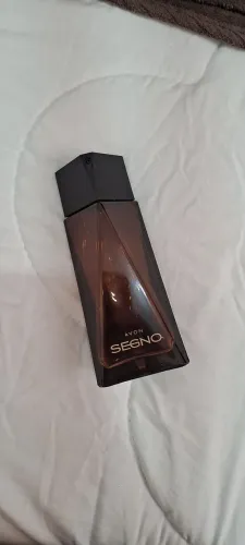 Perfume masculino amadeirado