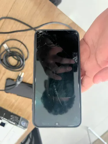 Samsung Galaxy A50 Branco com Caixa, Tela Trincada