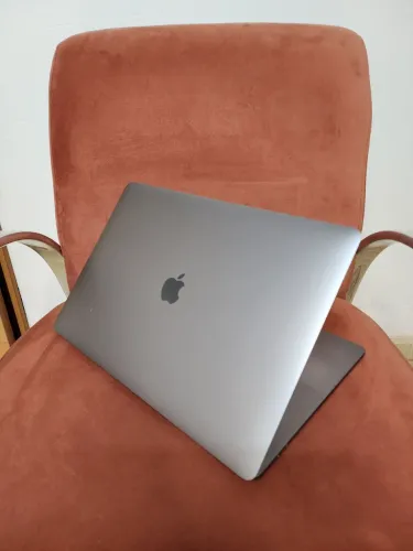 MacBook Pro 15.4 Polegadas Intel i9 16gb 2019