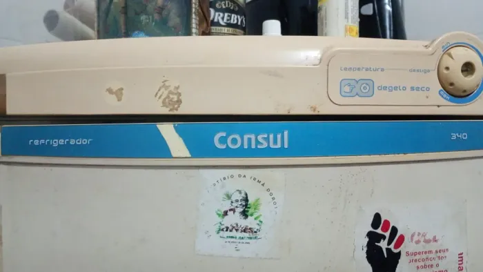 Geladeira Consul degelo seco