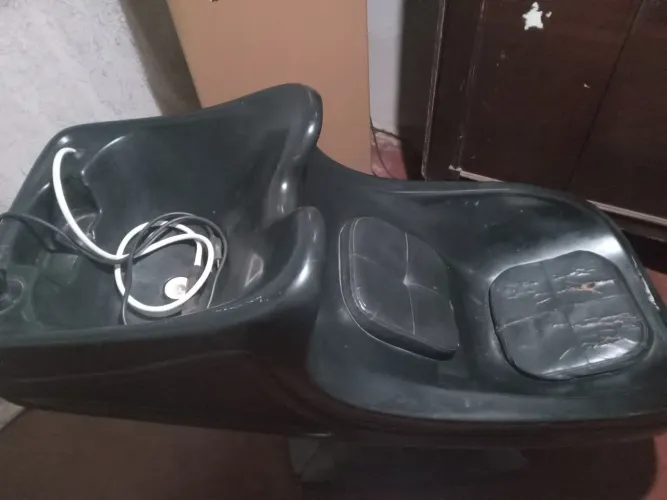 Vendo um lavatório com motor zinco funcionando por 200 zap *5
