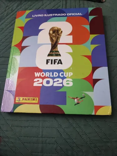 Vendo álbum da copa 2026 completo sem o kit atualização