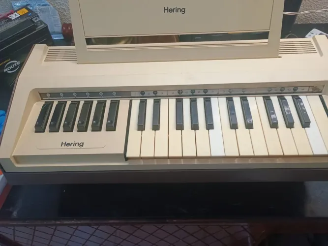 Órgão Elétrico Hering Anos 70