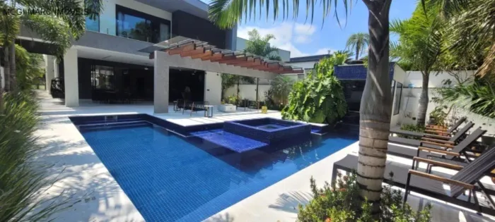 Vende Casa na Riviera de São Lourenço