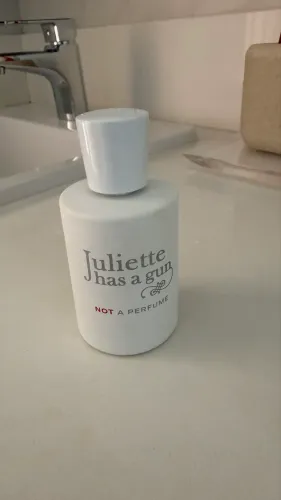 Perfume Juliette has a gun 