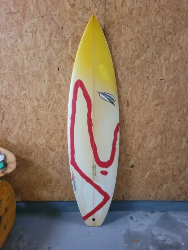 Prancha de Surf Ripwave 6'2" - (Quilhas Fixas)<br>