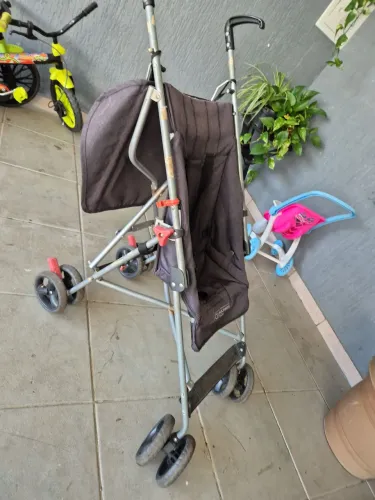 Carrinho de bebê guarda-chuva dobrável