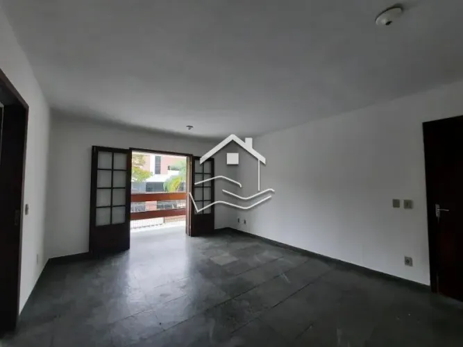 Apartamento- Petrópolis, Corrêas