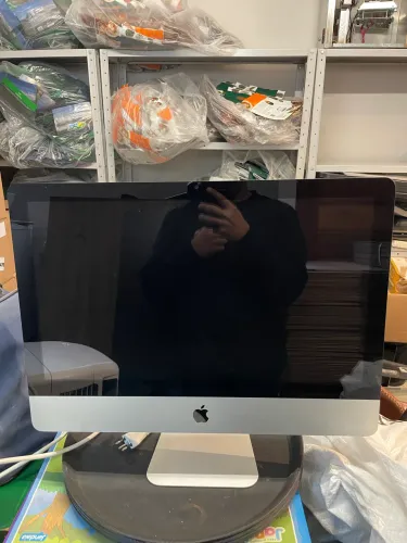 Comprador All in One Apple Macintosh 21 polegadas