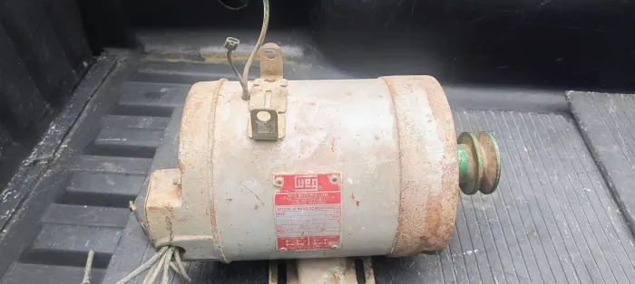 Motor Weg 3cv 6A BIVOLT
